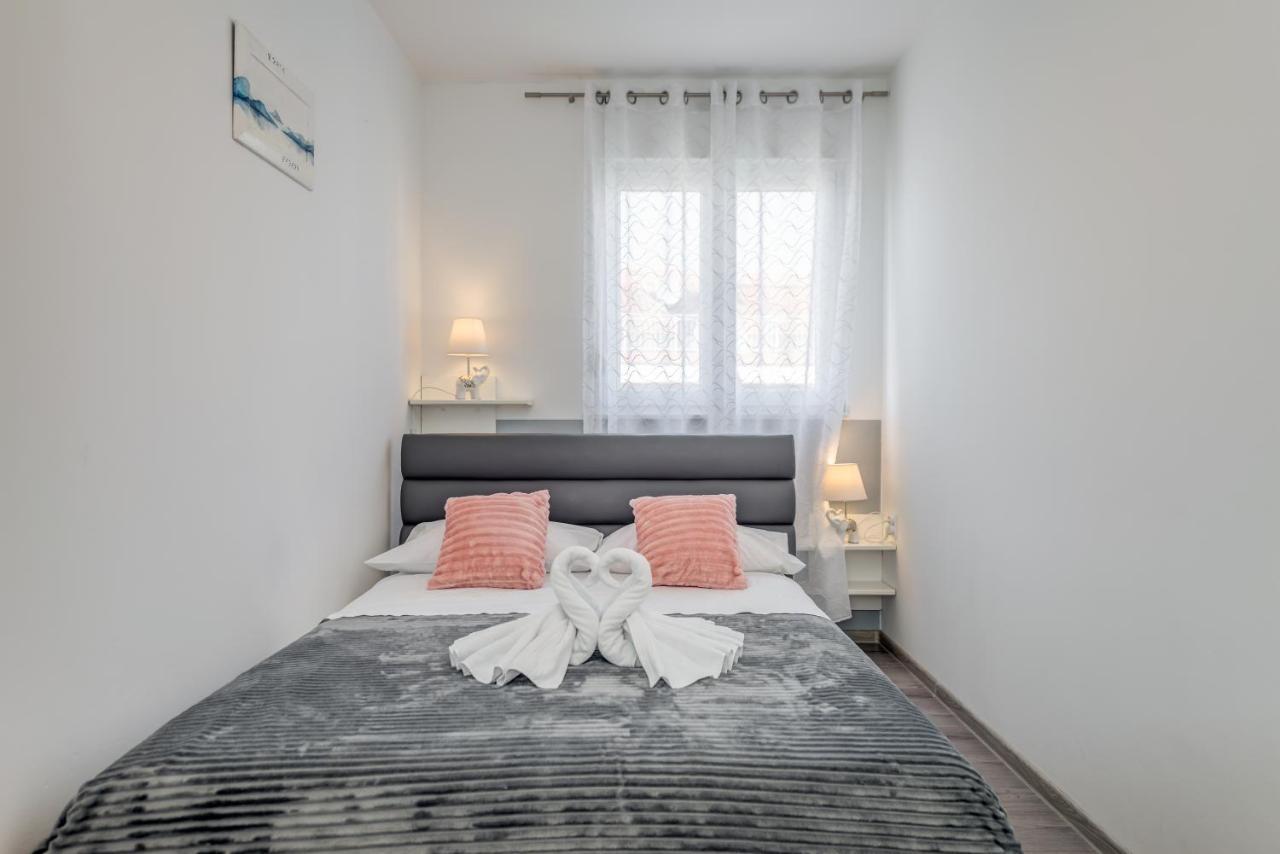Summer Orchid - Spacious Duplex By The Beach & Ps5 Стобреч Екстер'єр фото
