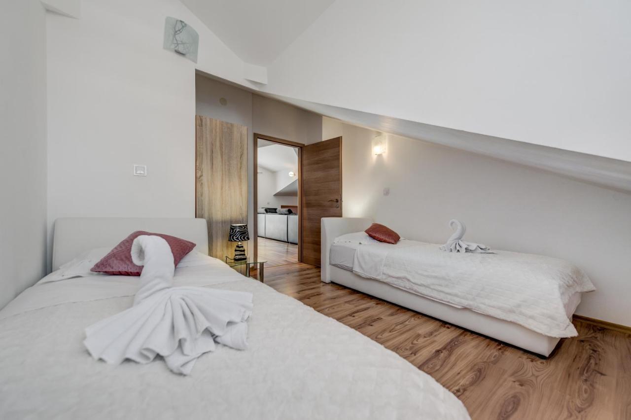 Summer Orchid - Spacious Duplex By The Beach & Ps5 Стобреч Екстер'єр фото